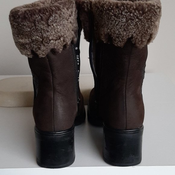 Soft suede fully lined booties - Picture 2 of 6